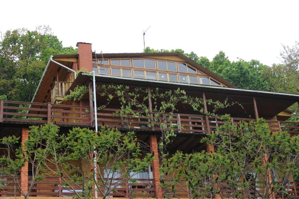 Гостевой Дом "Дача Салтов" Staryy Saltiv Exterior foto
